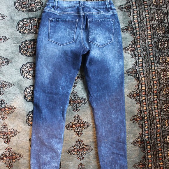 Ripped skinny jeans - Picture 4 of 4